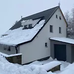 Haj 109 *